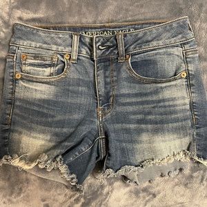 American Eagle Midi Size 2 Shorts